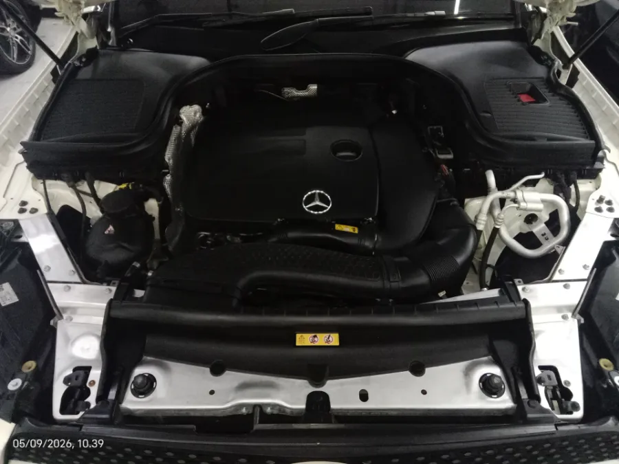 Foto Mobil Bekas Mesin Mercedes-Benz GLC200 2.0 tahun 2021