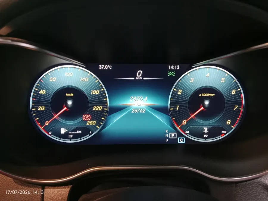 Foto Mobil Bekas Odometer Mercedes-Benz GLC200 2.0 tahun 2021