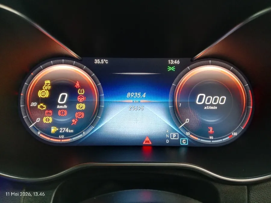 Foto Mobil Bekas Odometer Mercedes-Benz GLC200 2.0 tahun 2022