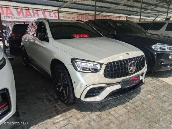 2020 Mercedes-Benz GLC200 2.0 AMG Line - Foto 1 dari 6