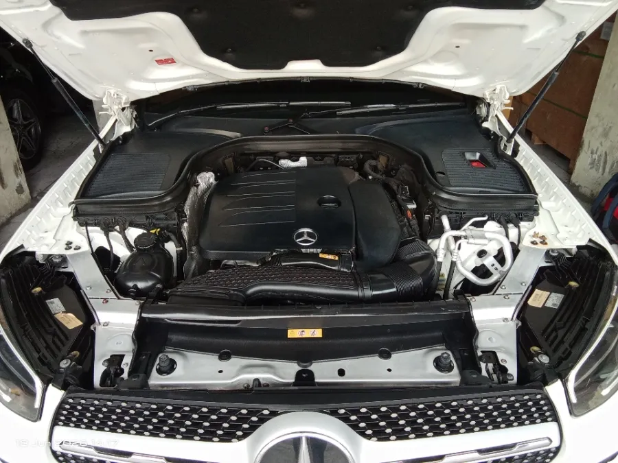 Foto Mobil Bekas Mesin Mercedes-Benz GLC300 2.0 tahun 2019