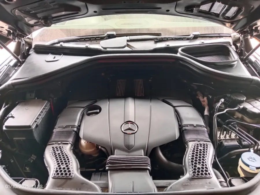 Foto Mobil Bekas Mesin Mercedes-Benz GLE400 3.0 tahun 2016