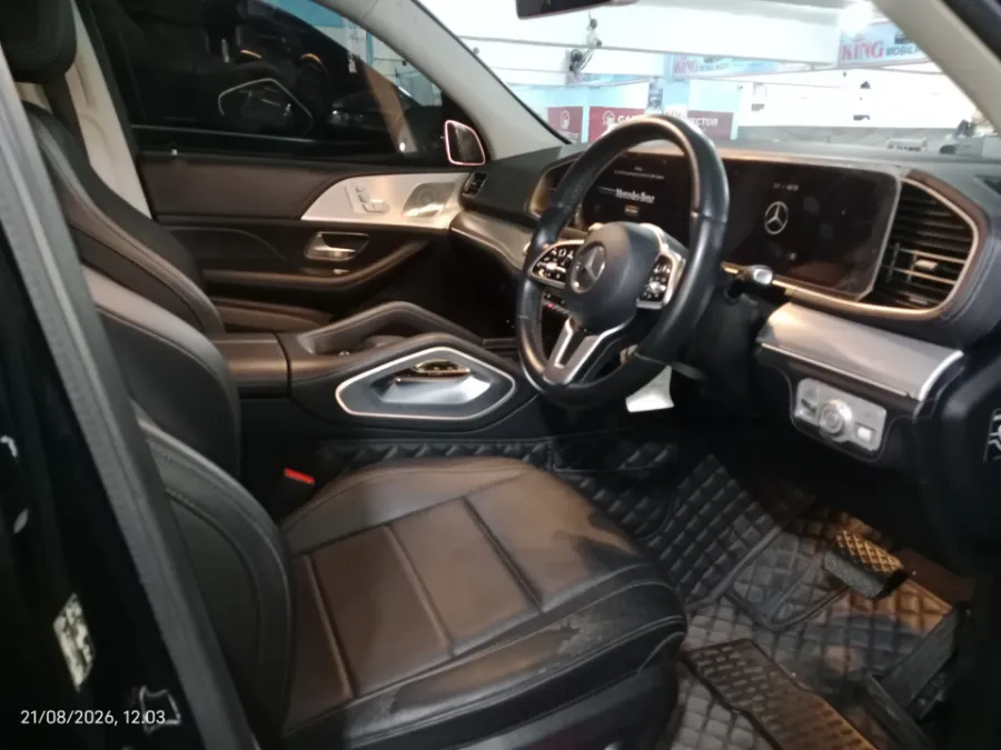 Foto Mobil Bekas Kabin Depan Mercedes-Benz GLE450 3.0 4MATIC AMG Line tahun 2019