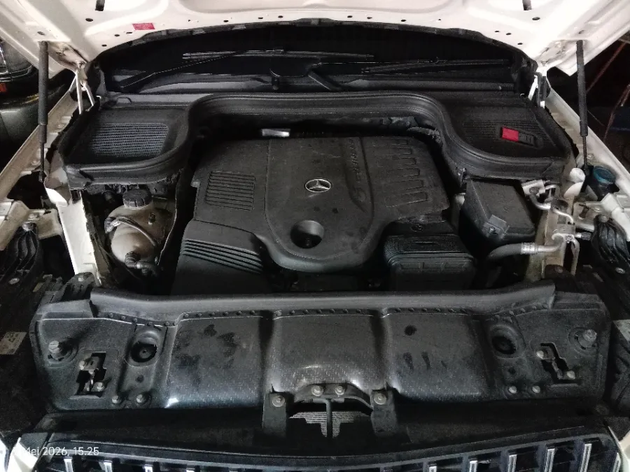 Foto Mobil Bekas Mesin Mercedes-Benz GLE450 3.0 4MATIC AMG Line tahun 2020