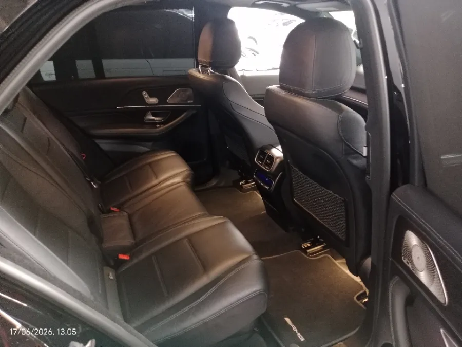 Foto Mobil Bekas Kabin Belakang Mercedes-Benz GLE450 3.0 4MATIC AMG Line tahun 2021