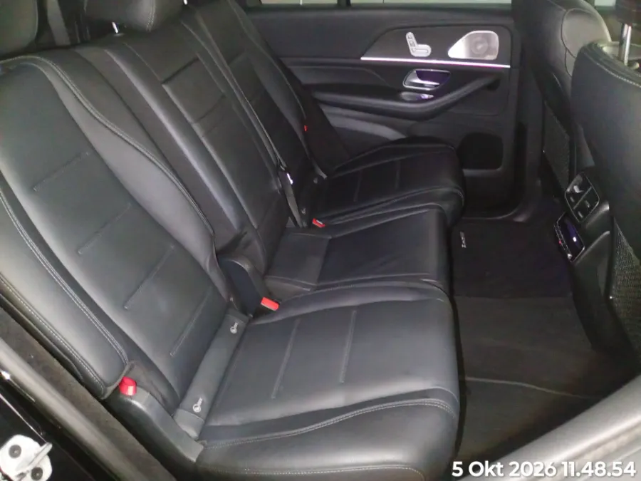 Foto Mobil Bekas Kabin Belakang Mercedes-Benz GLE450 3.0 4MATIC AMG Line tahun 2022