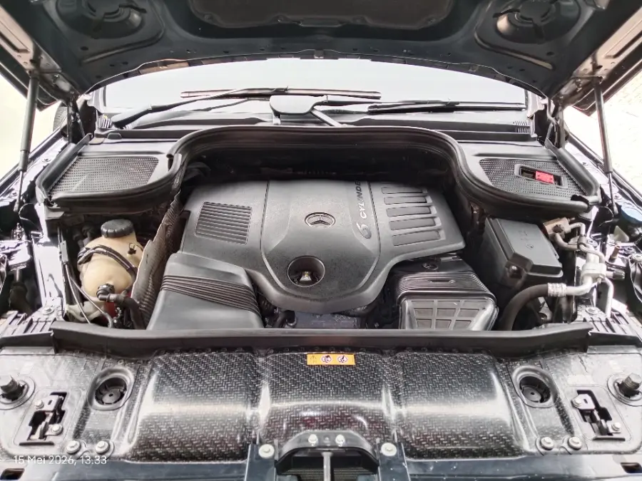 Foto Mobil Bekas Mesin Mercedes-Benz GLE450 3.0 4MATIC AMG Line tahun 2022