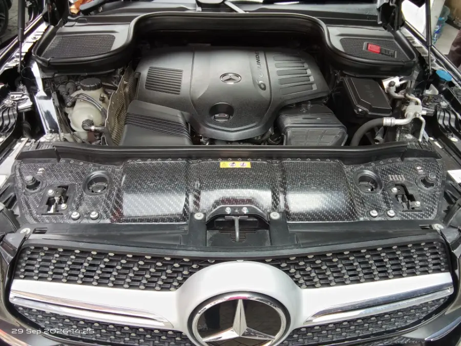 Foto Mobil Bekas Mesin Mercedes-Benz GLE450 3.0 4MATIC AMG Line tahun 2023