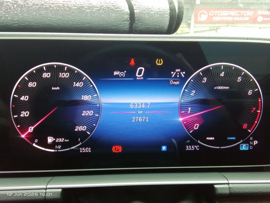 Foto Mobil Bekas Odometer Mercedes-Benz GLE450 3.0 4MATIC AMG Line tahun 2023