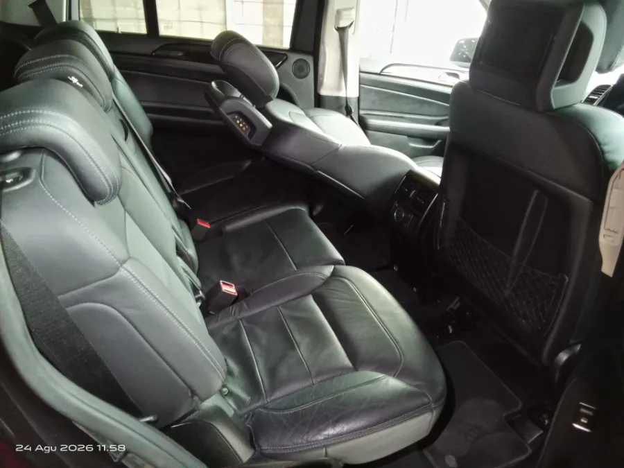 Foto Mobil Bekas Kabin Belakang Mercedes-Benz GLS400 3.0 tahun 2016
