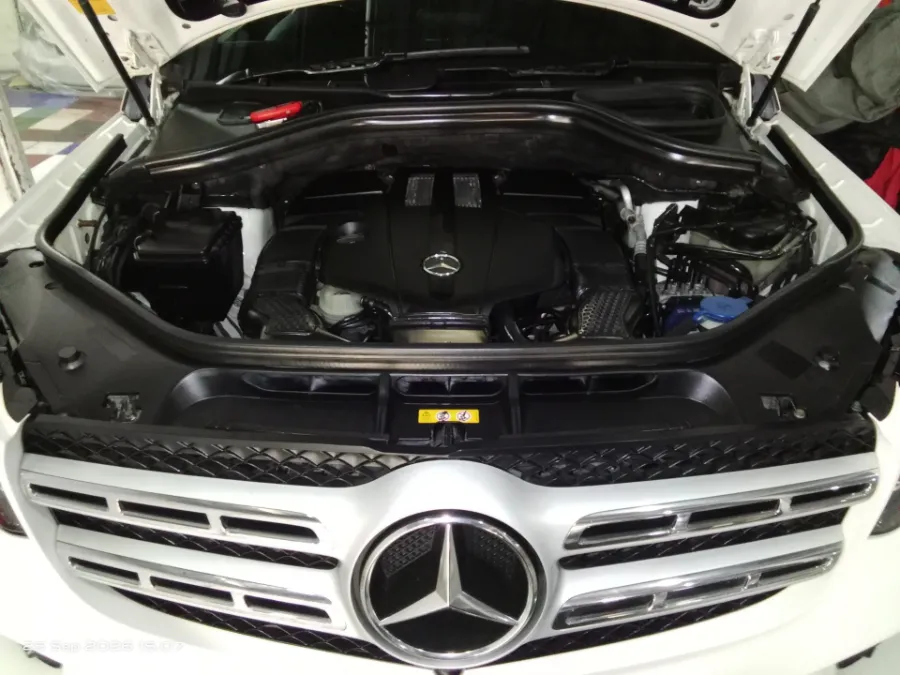 Foto Mobil Bekas Mesin Mercedes-Benz GLS400 3.0 AMG tahun 2018