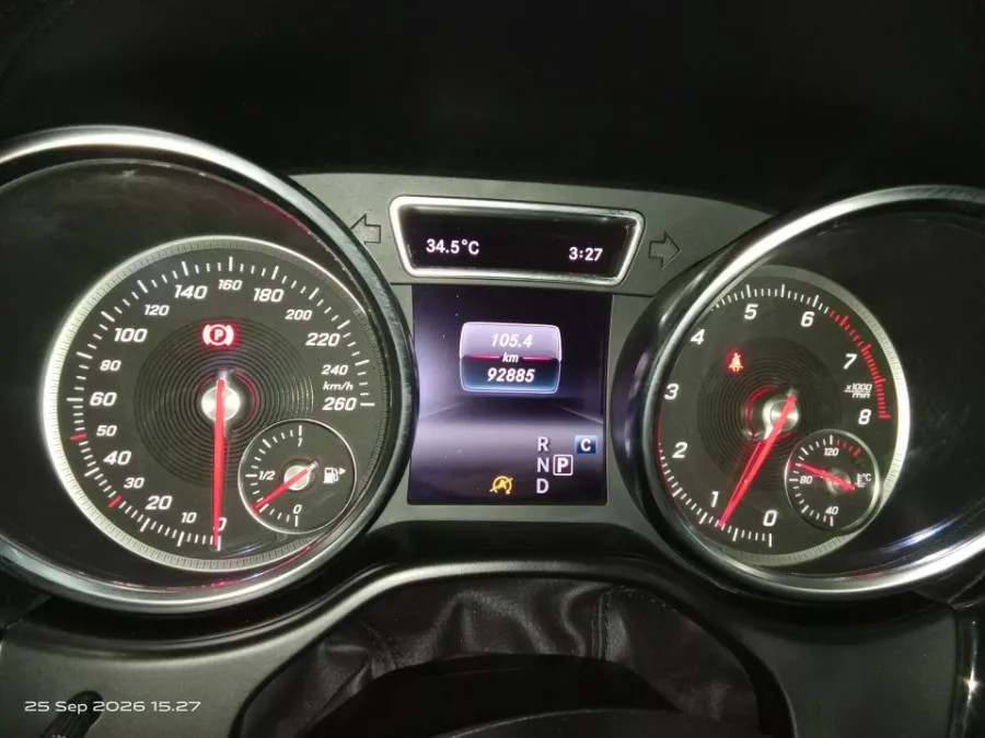 Foto Mobil Bekas Odometer Mercedes-Benz GLS400 3.0 AMG tahun 2018