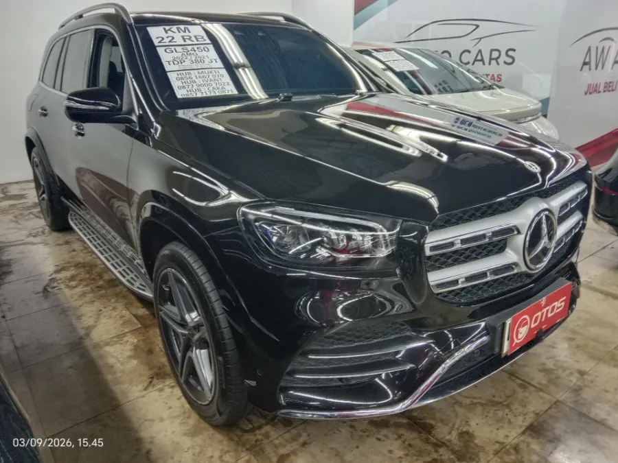 Foto Mobil Bekas Kanan Depan Mercedes-Benz GLS450 3.0 4MATIC AMG Line tahun 2021