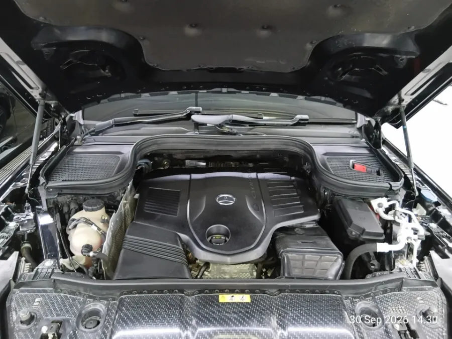 Foto Mobil Bekas Mesin Mercedes-Benz GLS450 3.0 4MATIC AMG Line tahun 2022