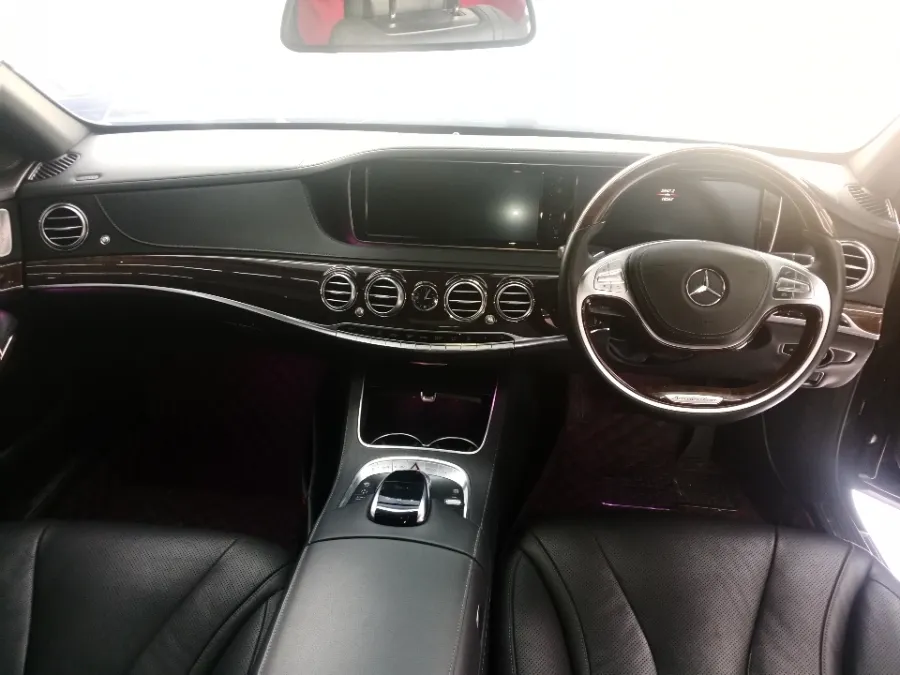 Foto Mobil Bekas Dashboard Mercedes-Benz S400 3.0 tahun 2016