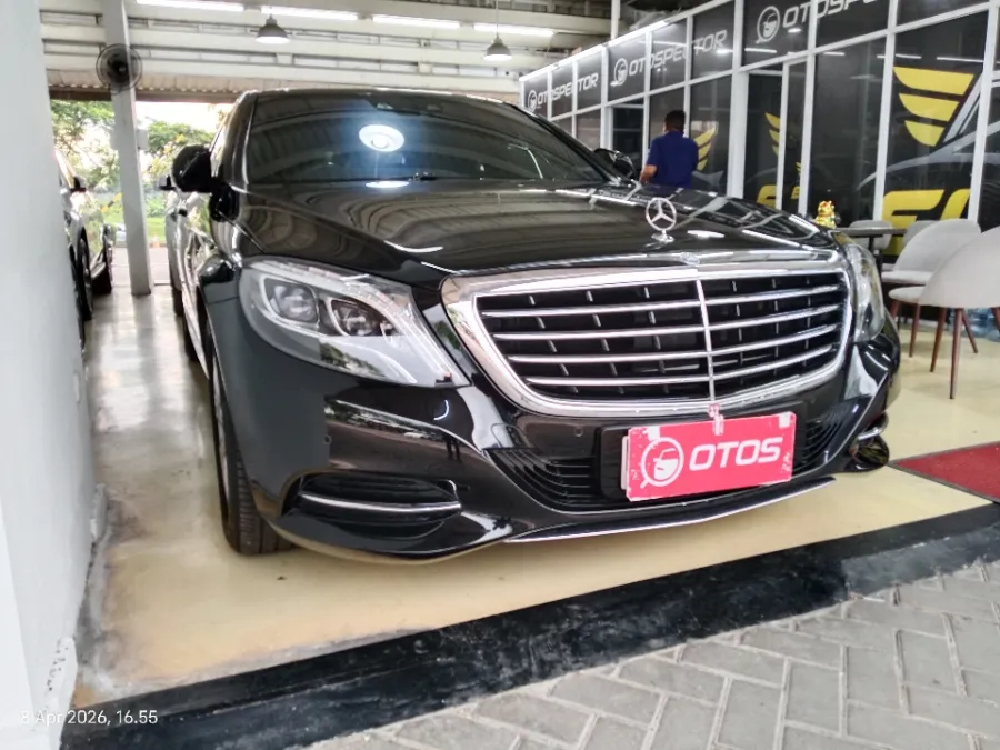 Foto Mobil Bekas Kanan Depan Mercedes-Benz S400L 3.0 Exclusive tahun 2016