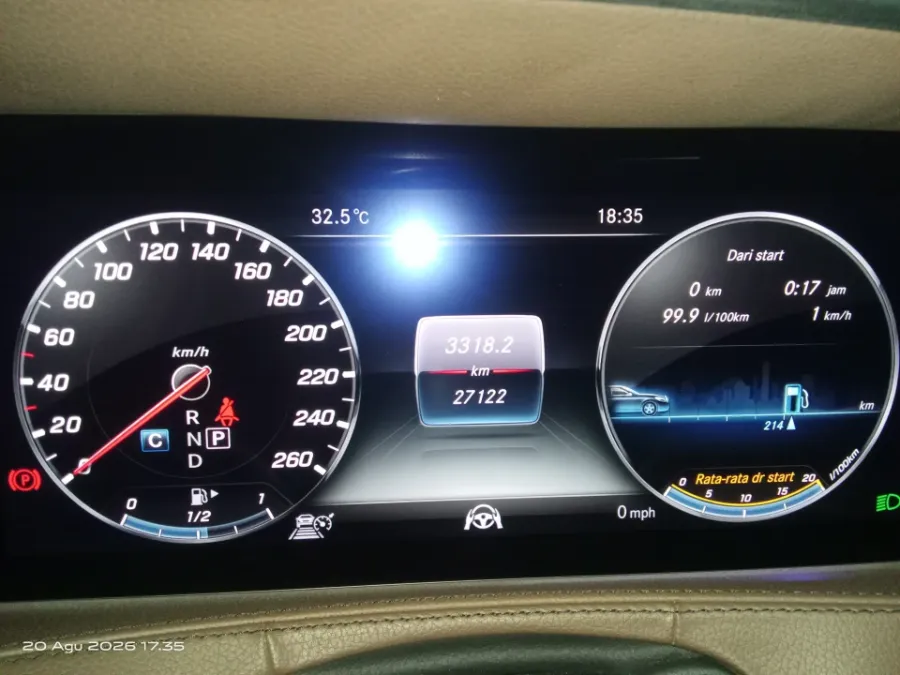 Foto Mobil Bekas Odometer Mercedes-Benz S450L 3.0 V222 tahun 2019
