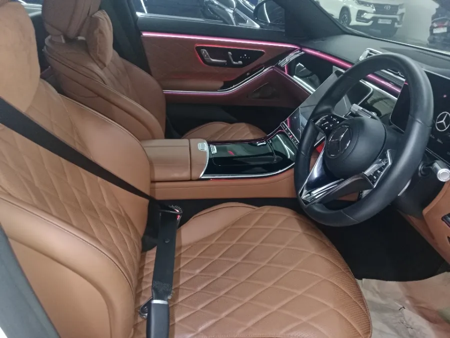 Foto Mobil Bekas Kabin Depan Mercedes-Benz S450L 3.0 V223 tahun 2022
