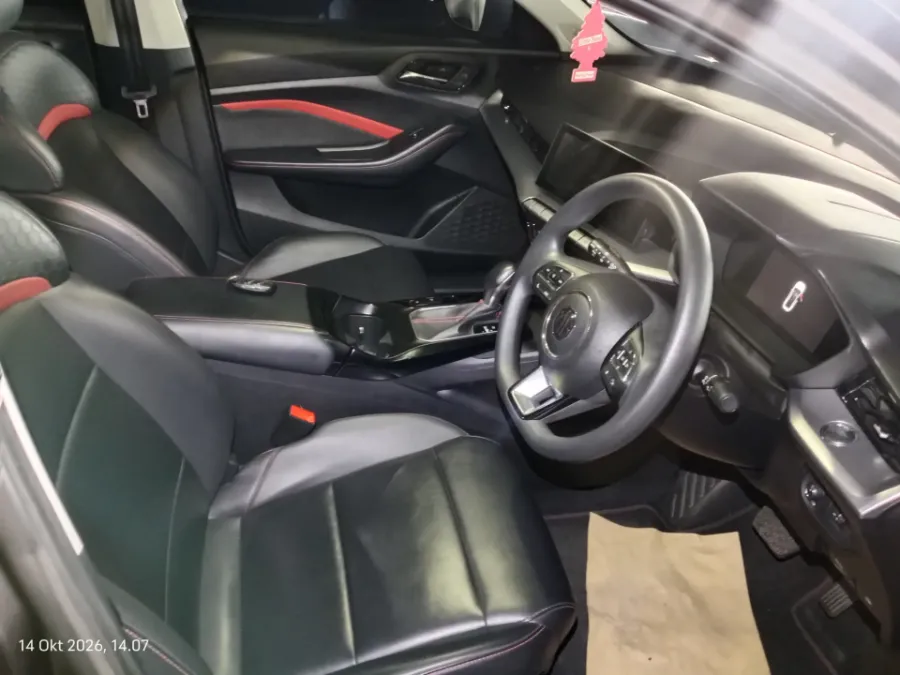 Foto Mobil Bekas Kabin Depan MG 5GT 1.5 tahun 2022