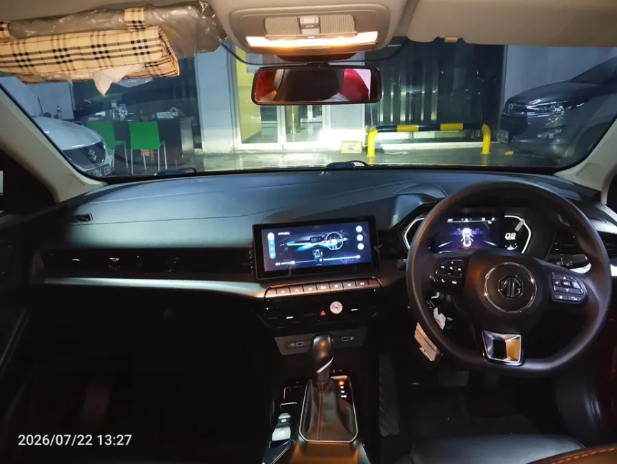 Foto Mobil Bekas Dashboard MG 5GT 1.5 tahun 2023