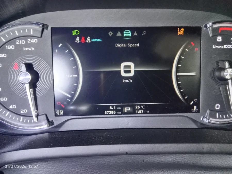 Foto Mobil Bekas Odometer MG HS 1.5 tahun 2021