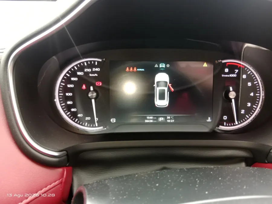 Foto Mobil Bekas Odometer MG HS 1.5 tahun 2021