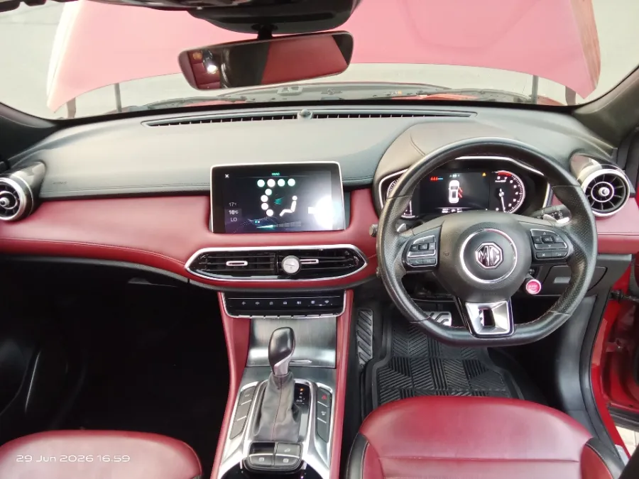 Foto Mobil Bekas Dashboard MG HS 1.5 Ignite tahun 2020