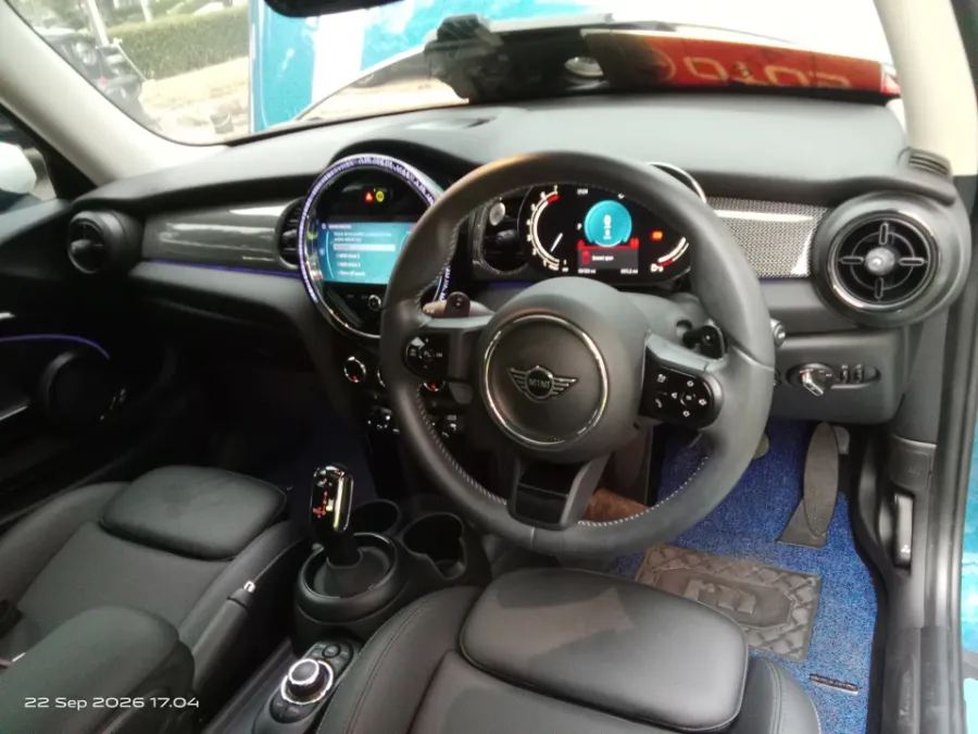 Foto Mobil Bekas Dashboard MINI Cabrio 2.0 Cooper S tahun 2022