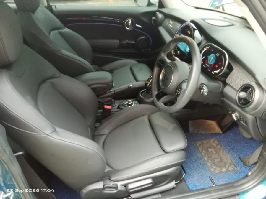 Foto Mobil Bekas Kabin Depan MINI Cabrio 2.0 Cooper S tahun 2022
