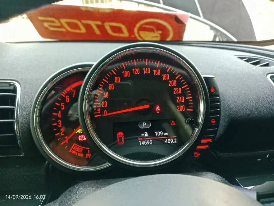 Foto Mobil Bekas Odometer MINI Clubman 1.5 Cooper tahun 2016