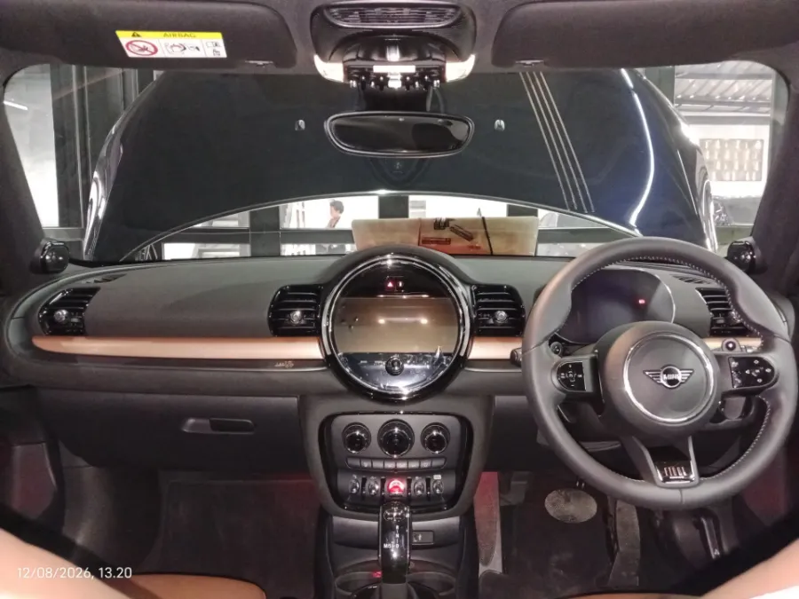 Foto Mobil Bekas Dashboard MINI Clubman 2.0 Cooper S tahun 2024