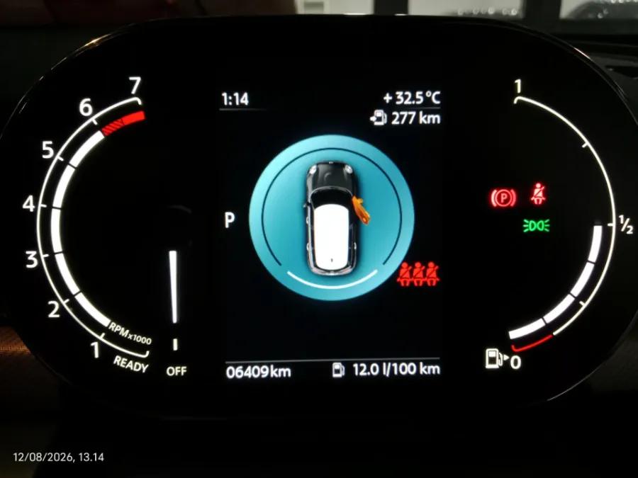 Foto Mobil Bekas Odometer MINI Clubman 2.0 Cooper S tahun 2024