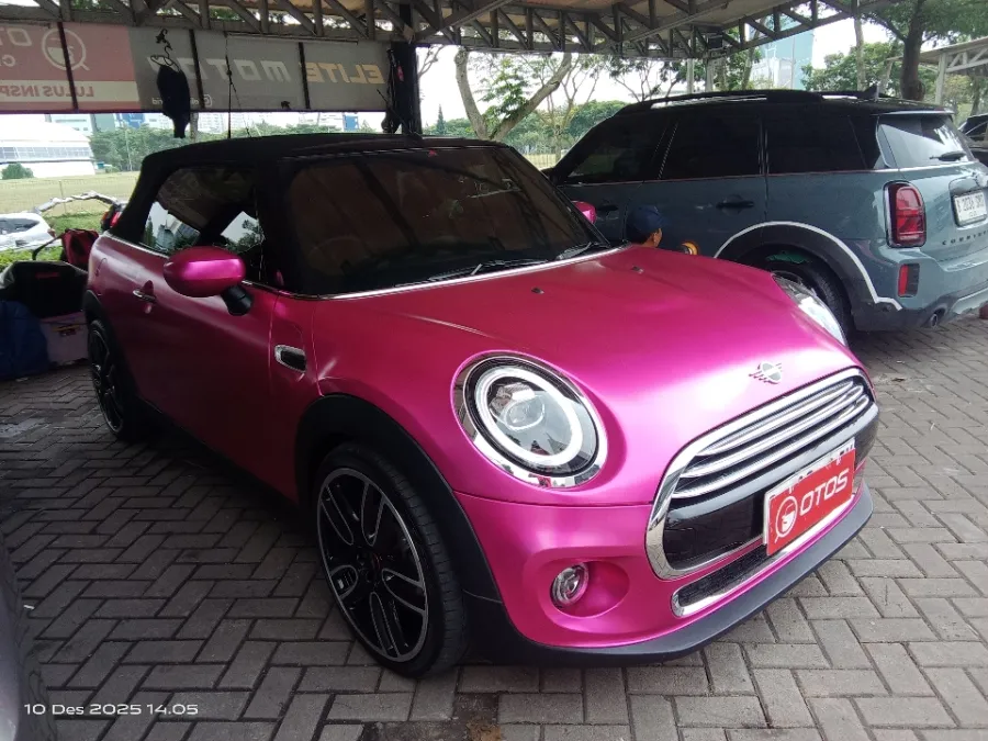 Foto Mobil Bekas Kanan Depan MINI Convertible 1.5 Cooper tahun 2020