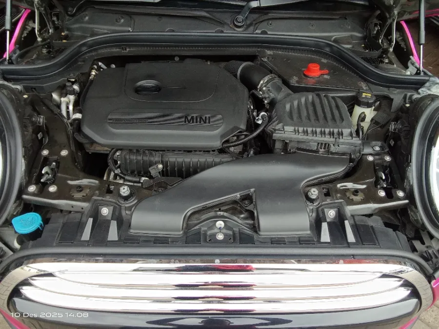 Foto Mobil Bekas Mesin MINI Convertible 1.5 Cooper tahun 2020