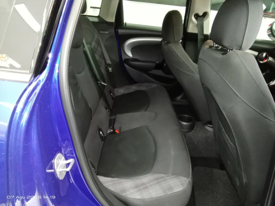 Foto Mobil Bekas Kabin Belakang MINI Cooper 1.5 tahun 2018
