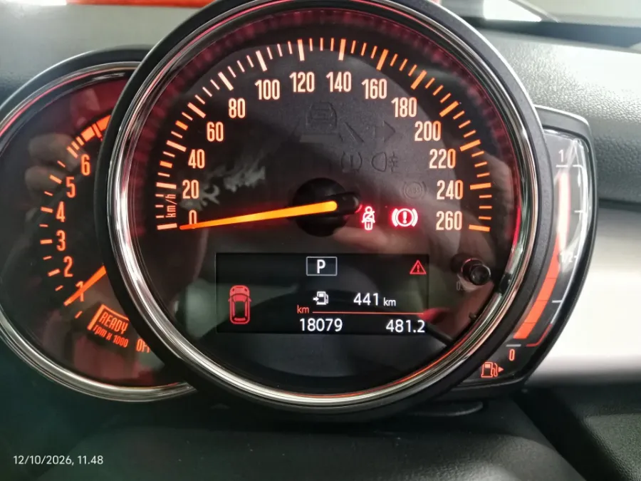 Foto Mobil Bekas Odometer MINI Cooper 1.5 tahun 2018