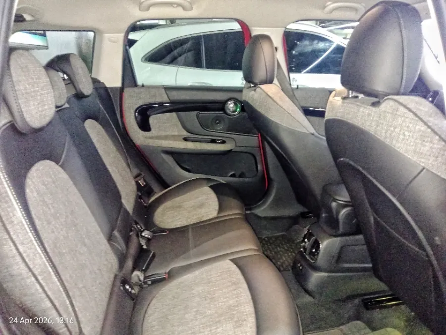 Foto Mobil Bekas Kabin Belakang MINI Cooper 1.5 tahun 2019