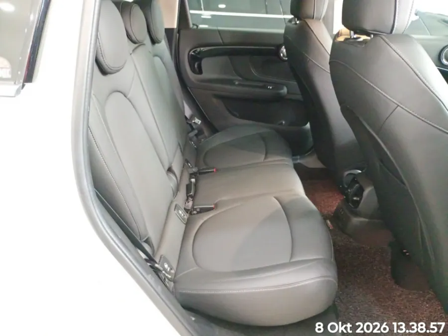Foto Mobil Bekas Kabin Belakang MINI Cooper 1.5 tahun 2023