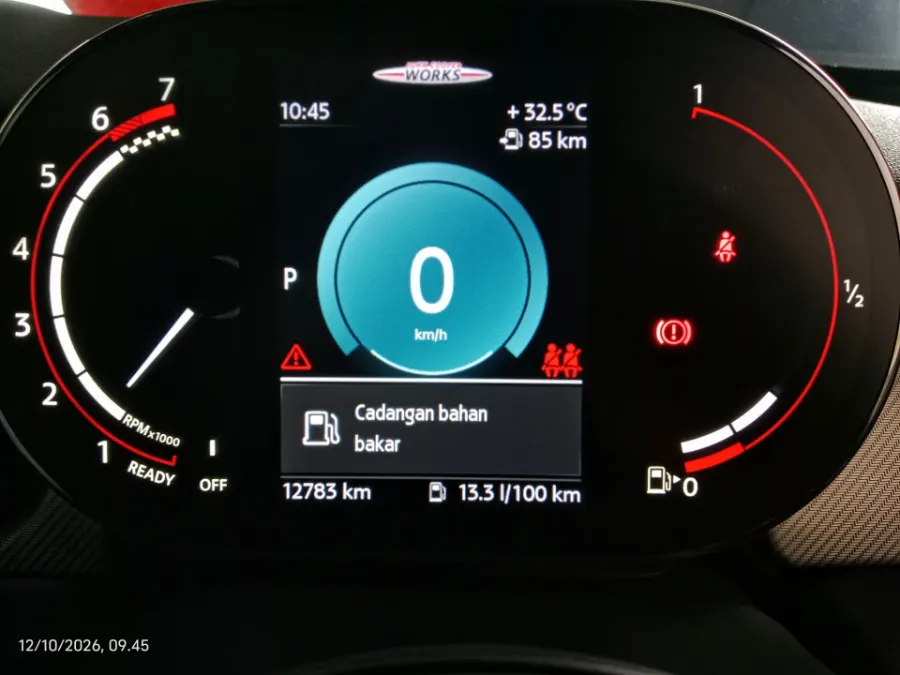 Foto Mobil Bekas Odometer MINI Cooper 2.0 John Cooper Works tahun 2021