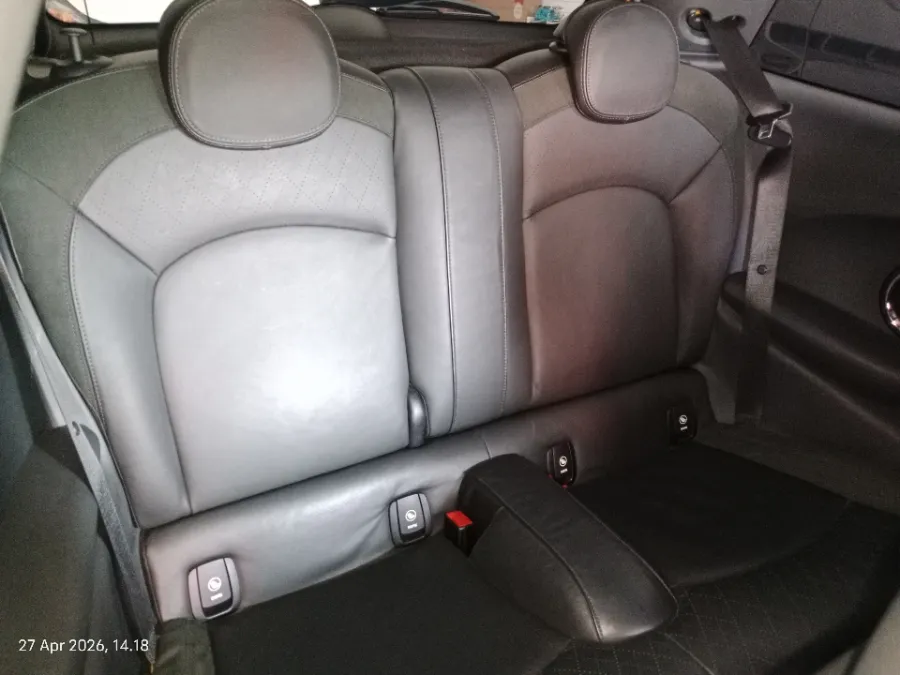 Foto Mobil Bekas Kabin Belakang MINI Cooper 2.0 S tahun 2015
