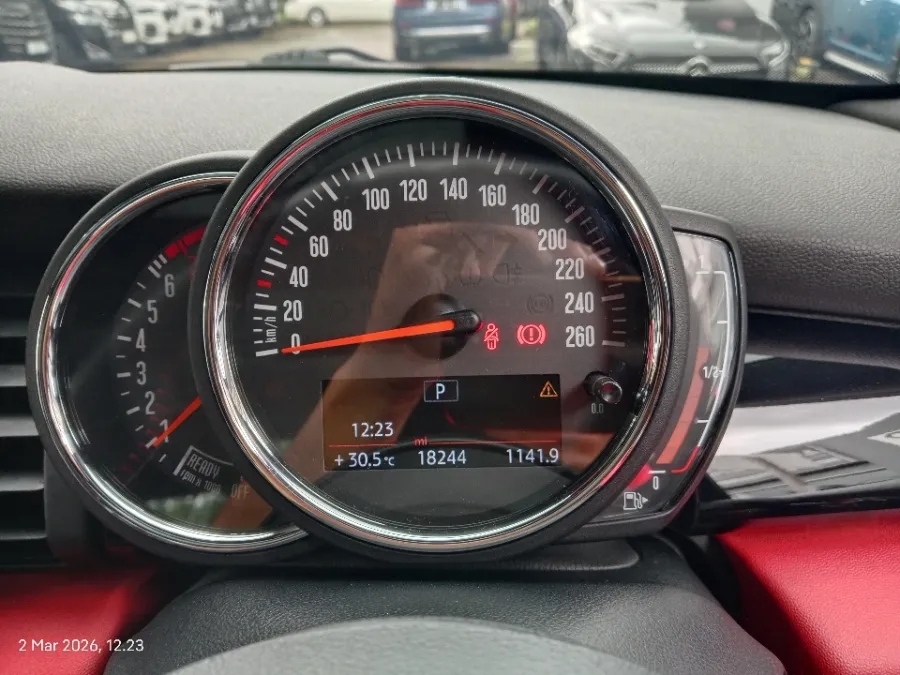 Foto Mobil Bekas Odometer MINI Cooper 2.0 S tahun 2019