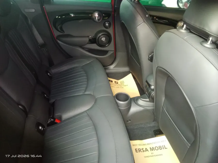 Foto Mobil Bekas Kabin Belakang MINI Cooper 2.0 S tahun 2020