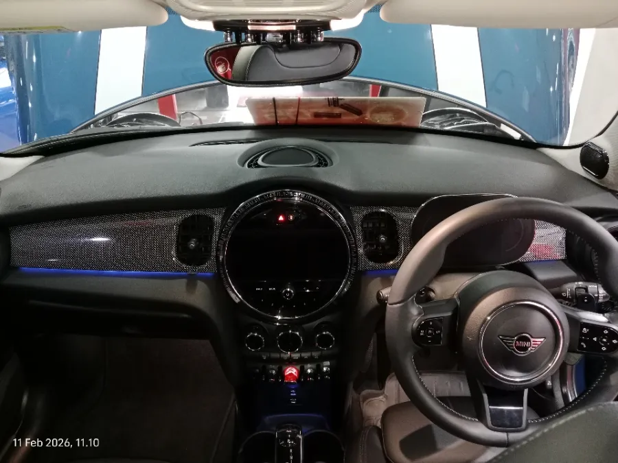 Foto Mobil Bekas Dashboard MINI Cooper 2.0 S tahun 2022