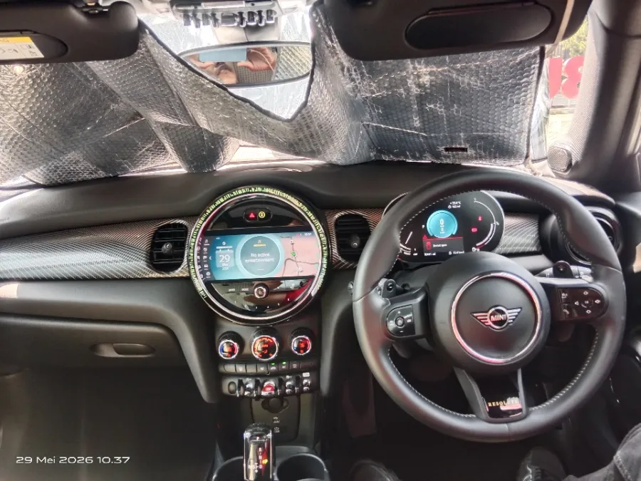 Foto Mobil Bekas Dashboard MINI Cooper 2.0 S tahun 2022