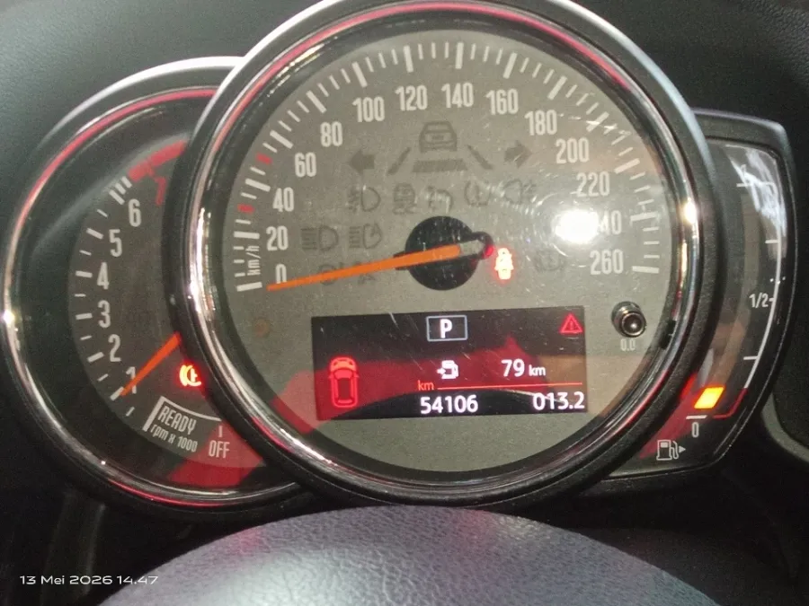 Foto Mobil Bekas Odometer MINI Countryman 1.5 Cooper tahun 2018
