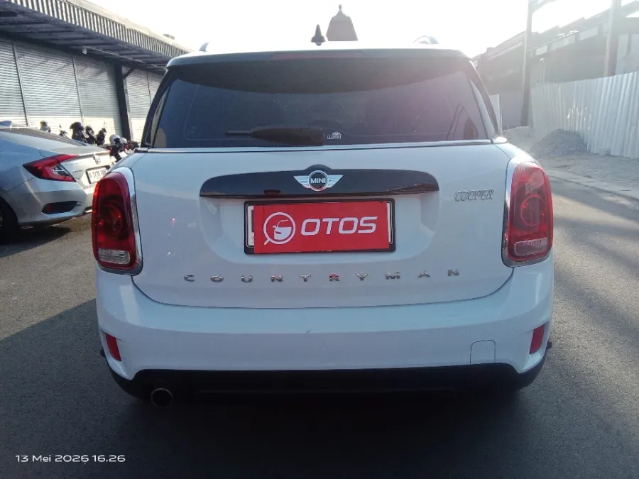 Foto Mobil Bekas Tampak Belakang MINI Countryman 1.5 Cooper tahun 2018