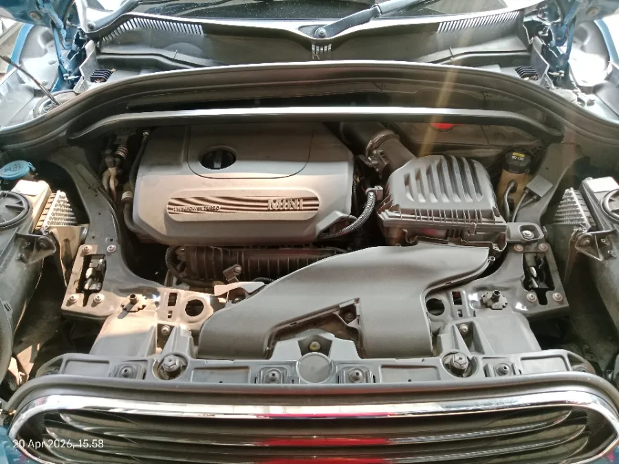 Foto Mobil Bekas Mesin MINI Countryman 1.5 Cooper tahun 2020