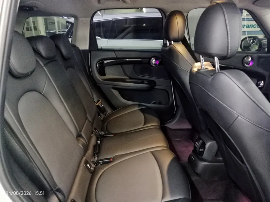 Foto Mobil Bekas Kabin Belakang MINI Countryman 1.5 Cooper tahun 2022
