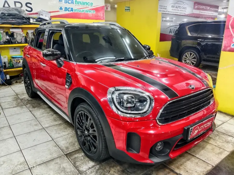 Foto Mobil Bekas Kanan Depan MINI Countryman 1.5 Cooper tahun 2023