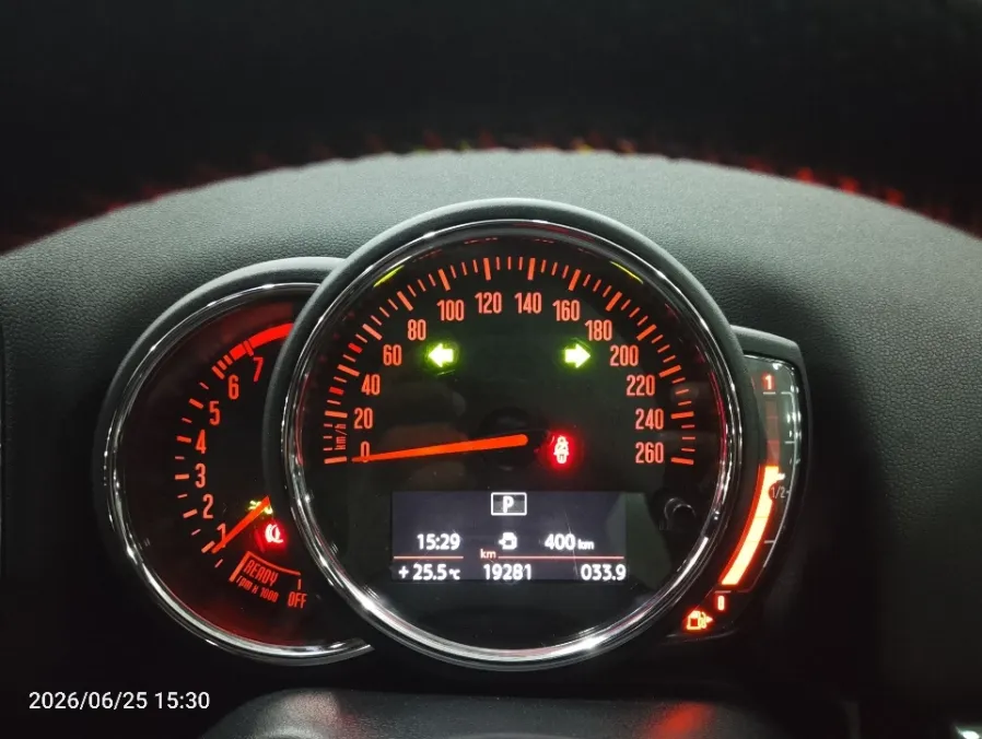 Foto Mobil Bekas Odometer MINI Countryman 2.0 tahun 2020